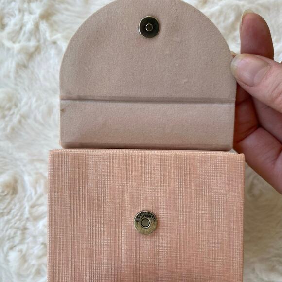 Vlando Travel Jewelry Organizer Box Small Pink Pearl Multi Compartment 4X4 inch - Picture 5 of 13